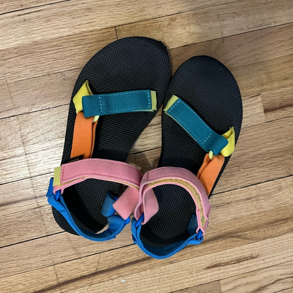 Teva Original Universal Sandals Women’s 6